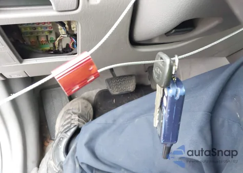 2004 Toyota Camry Le из США, поврежденный, VIN 4T1BE32K44U915003